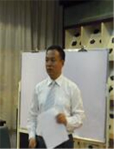 丁立明 