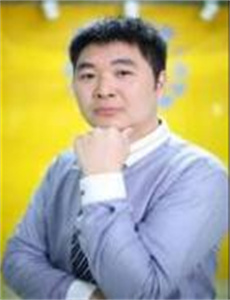 李堅